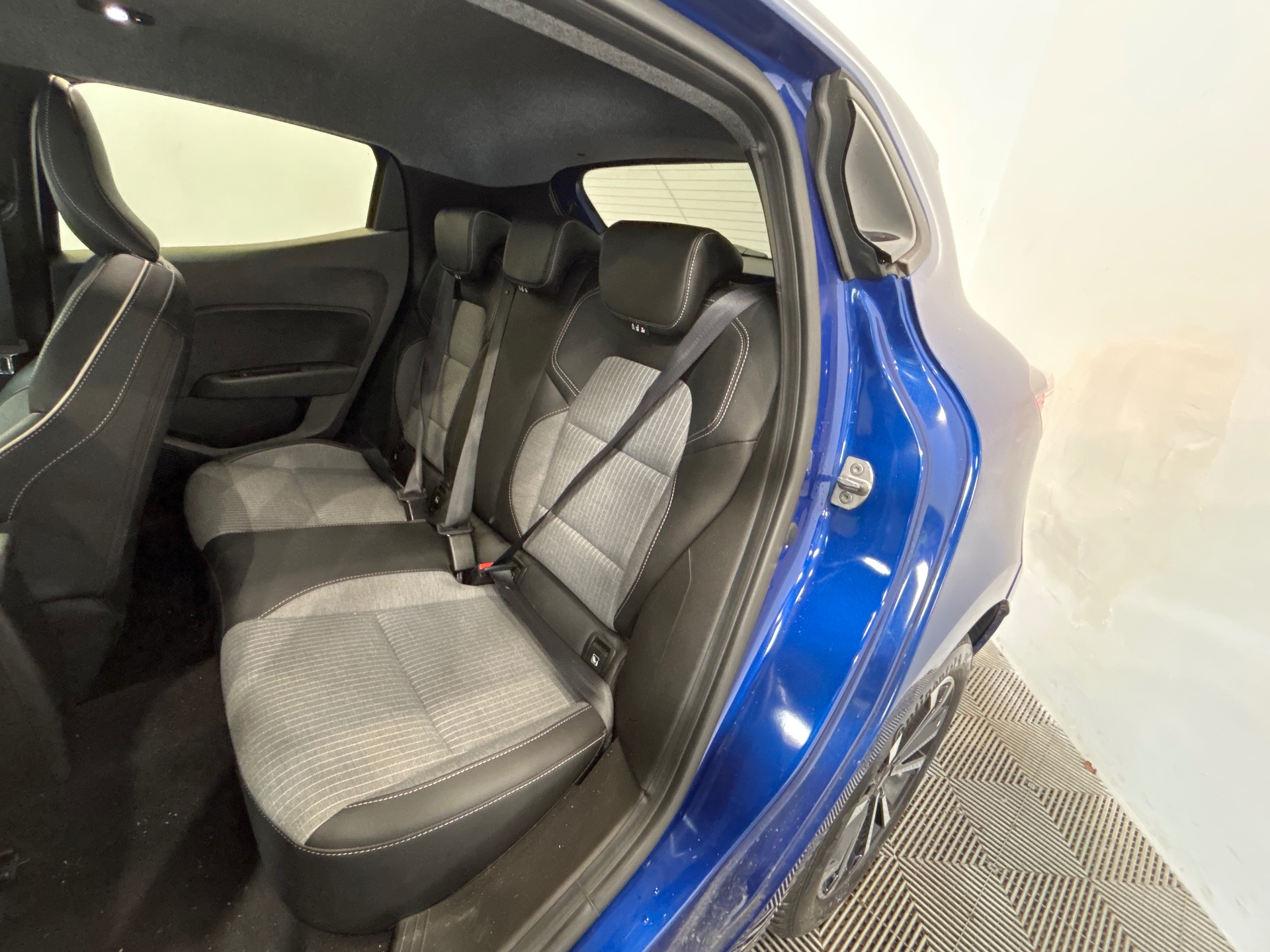 RENAULT CLIO V techno 90 tce