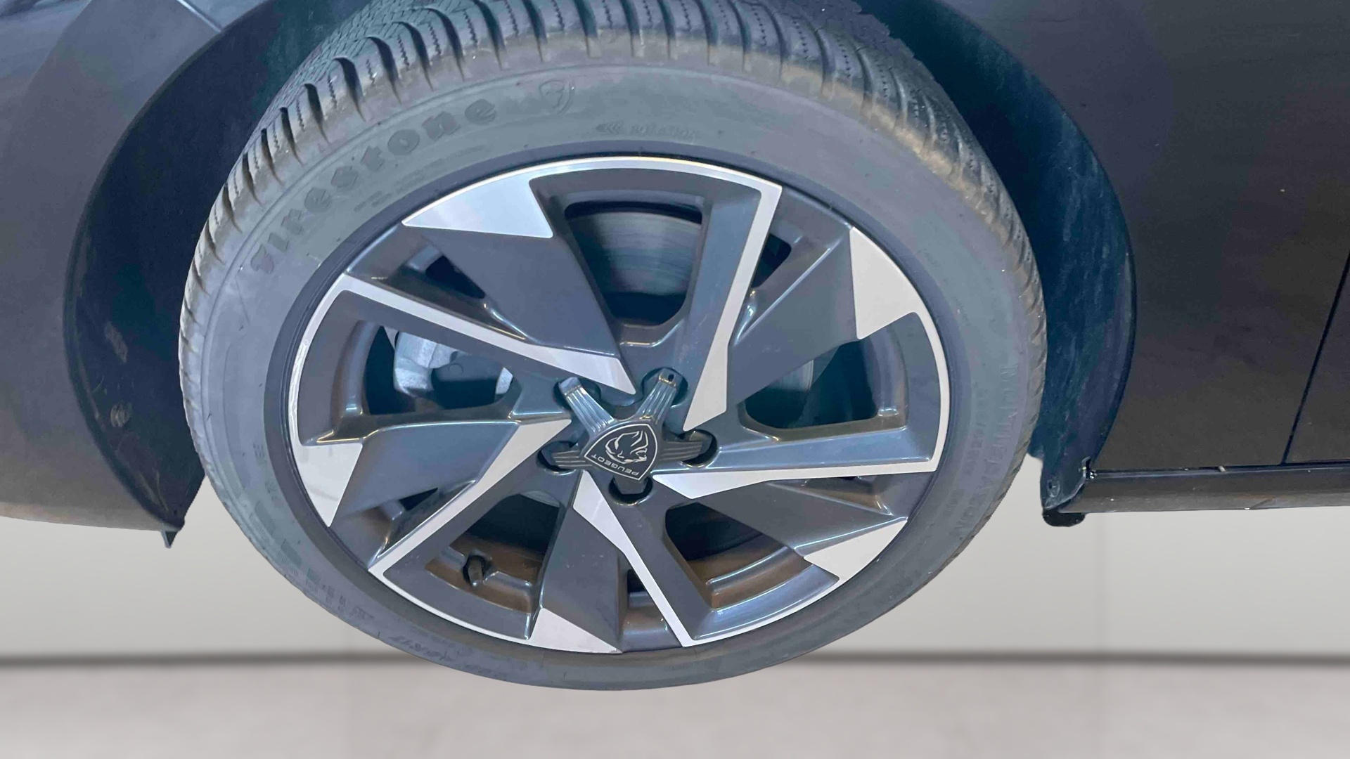PEUGEOT 308 SW Allure BlueHDI 130 ch S&S EAT8 — expertise