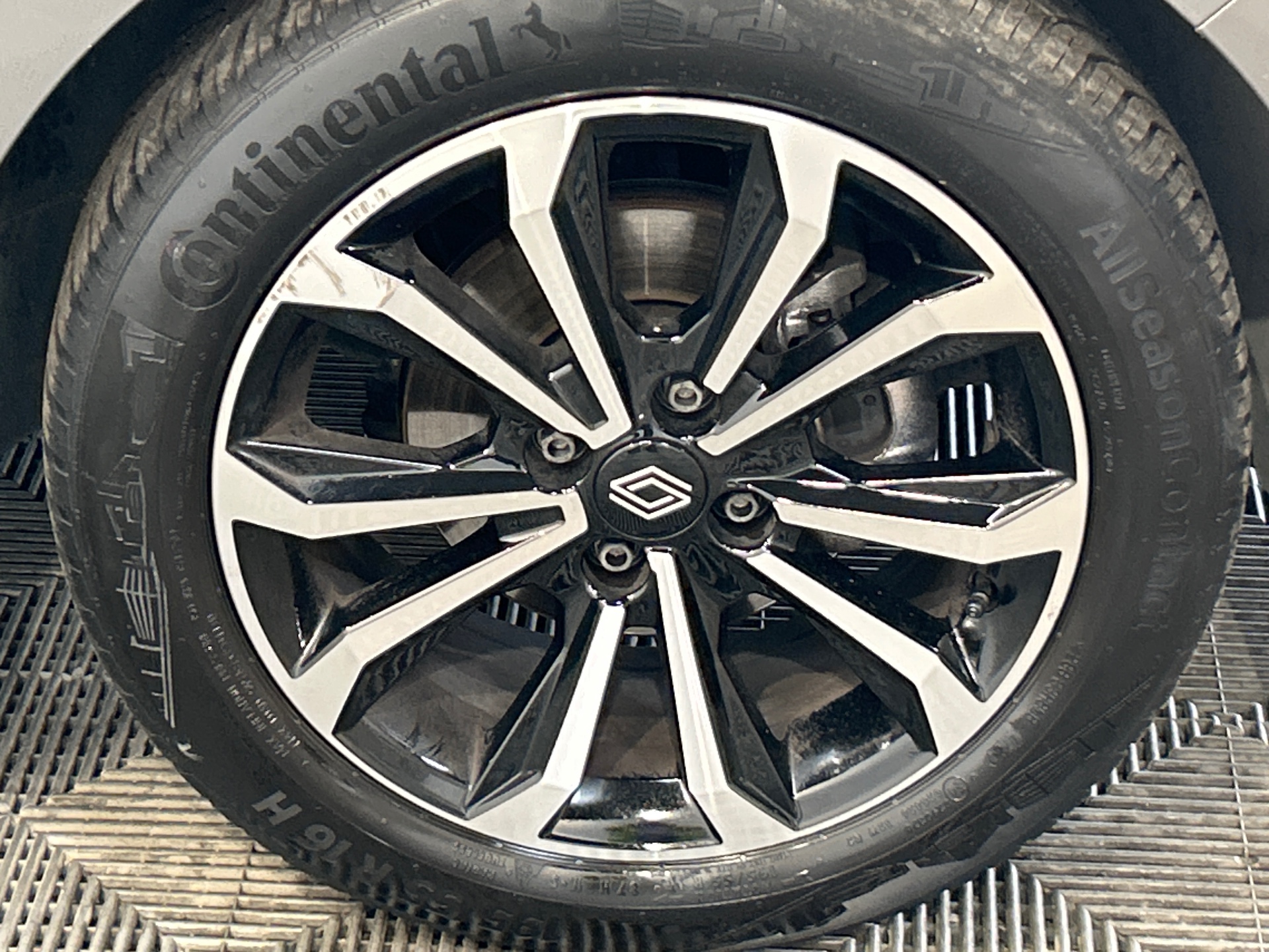 RENAULT CLIO V techno 90 tce — expertise