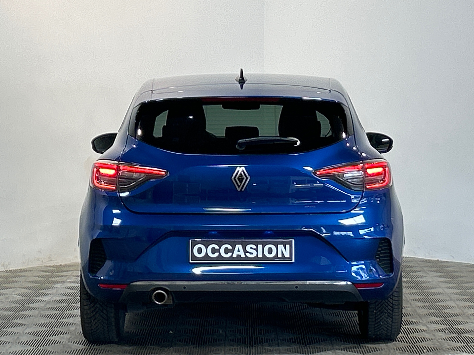 RENAULT CLIO V techno 90 tce