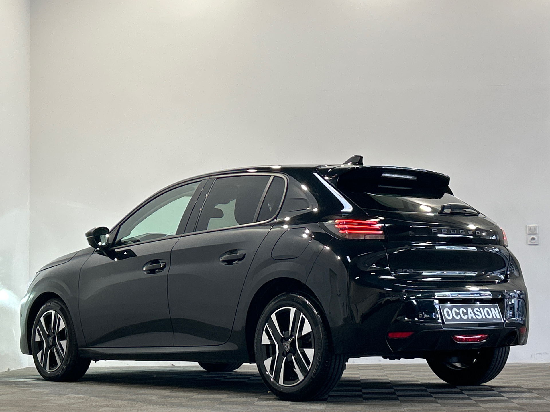 PEUGEOT 208 Allure 100 ch BVM6