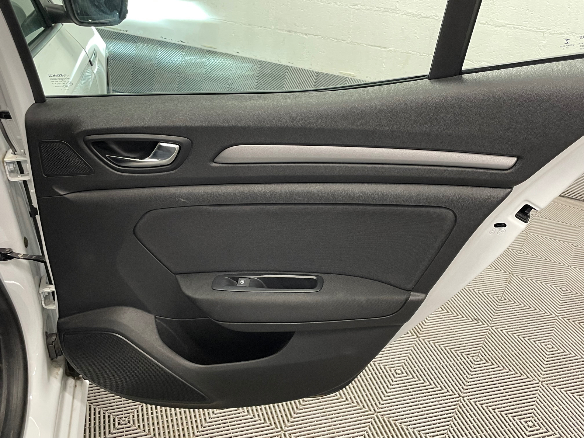 RENAULT MEGANE IV BERLINE Blue dCi 115 EDC - 21N Business