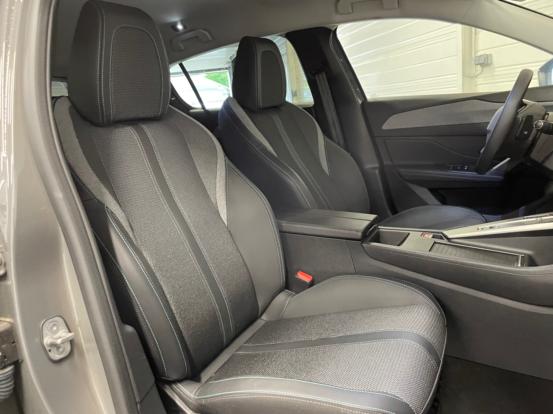 PEUGEOT 308 Hybrid 136 e-DCS6 Allure