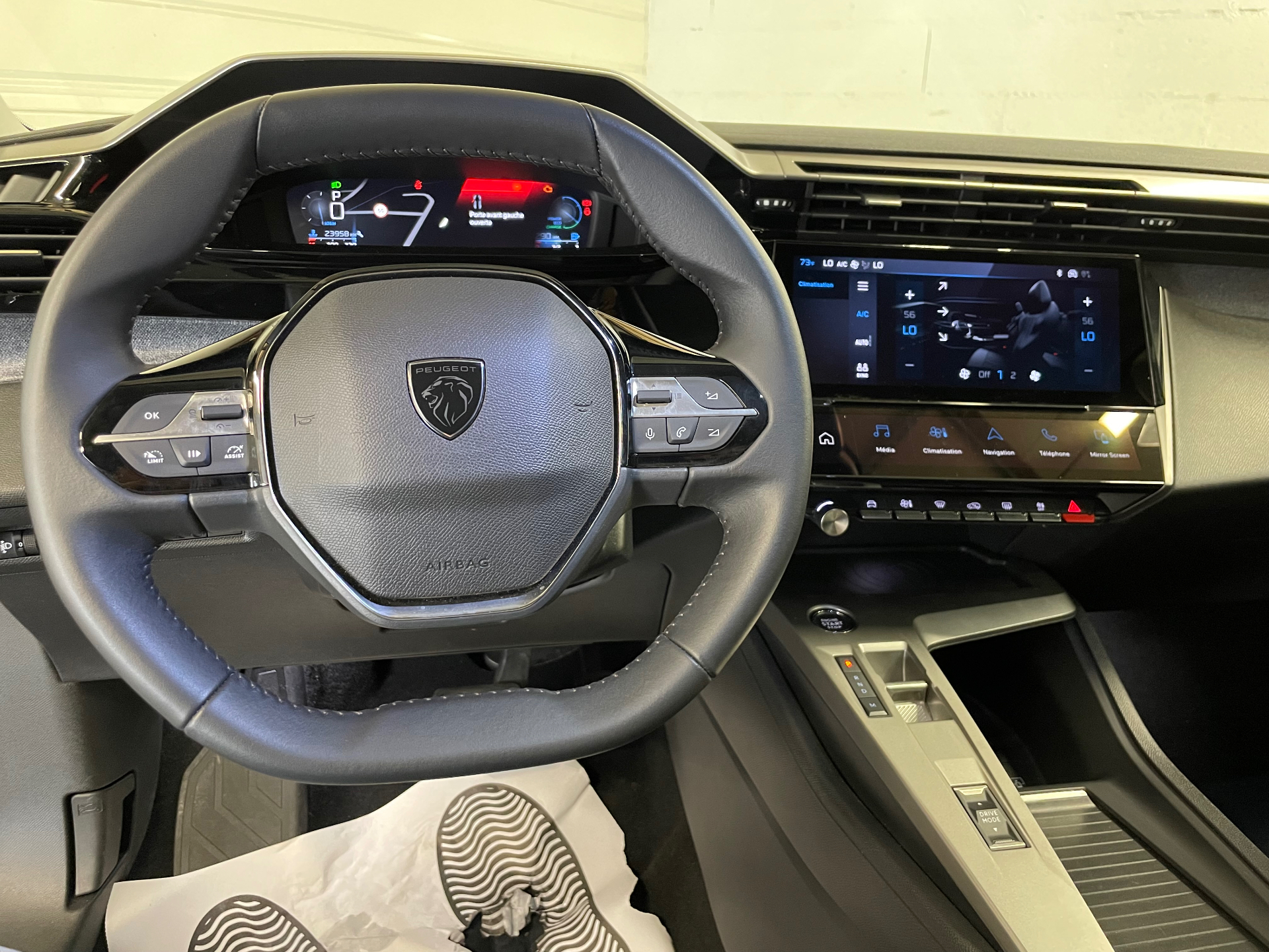 PEUGEOT 308 Hybrid 136 e-DCS6 Allure