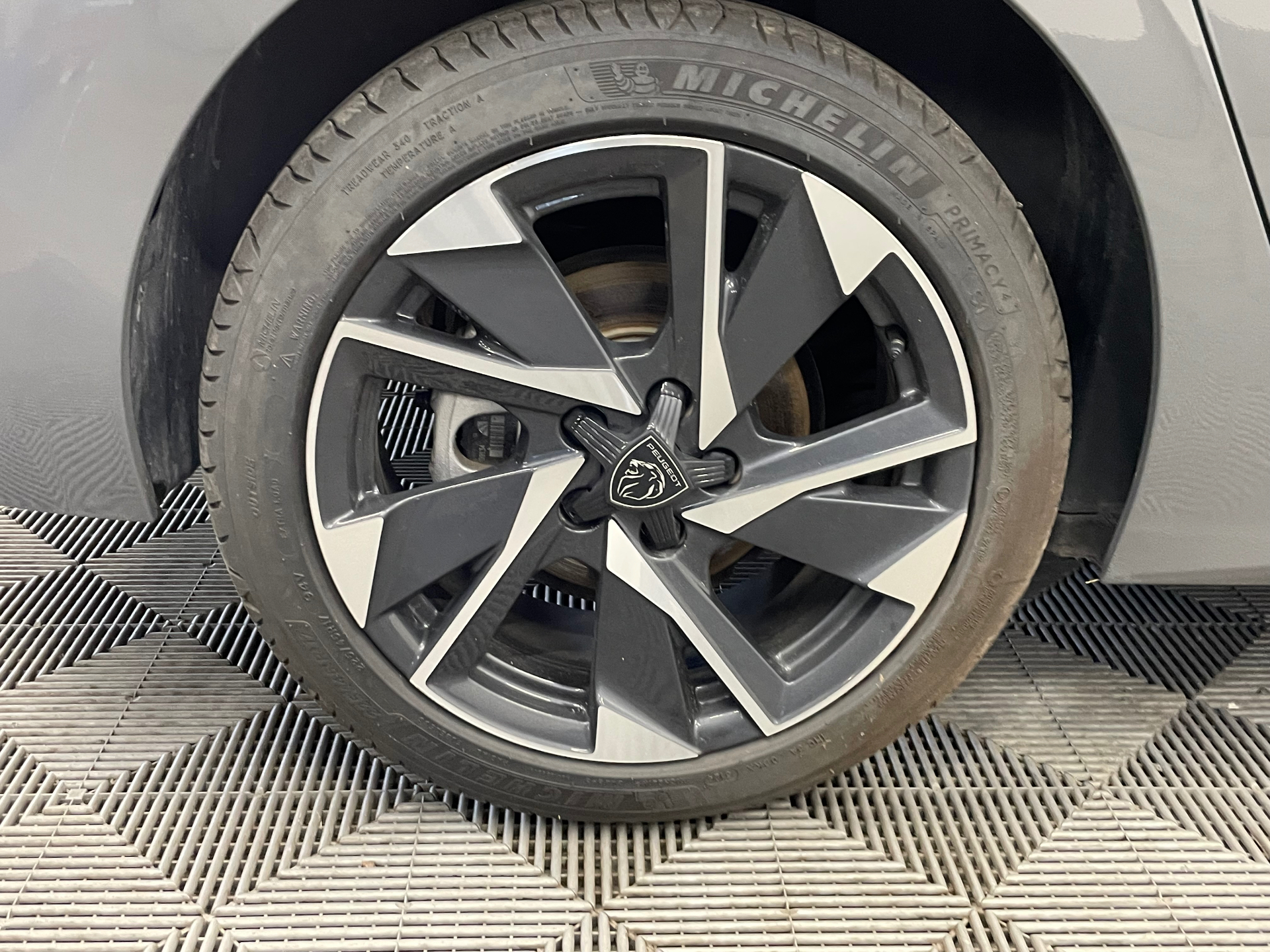 PEUGEOT 308 Hybrid 136 e-DCS6 Allure
