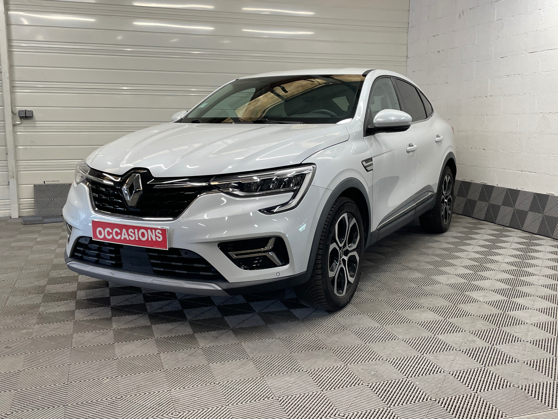 RENAULT ARKANA E-Tech hybride 145 - 22 Techno