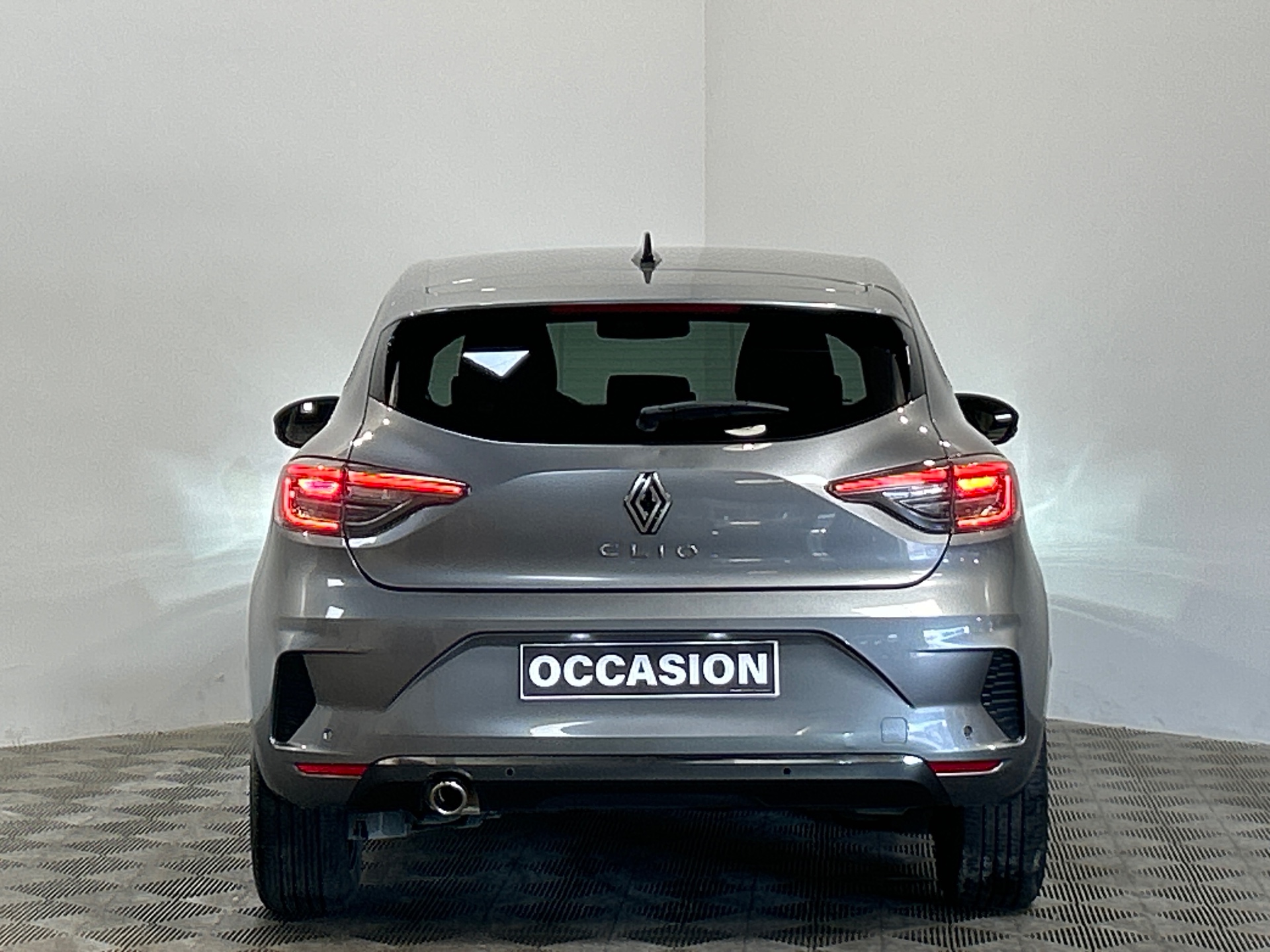 RENAULT CLIO V Techno 90 tce
