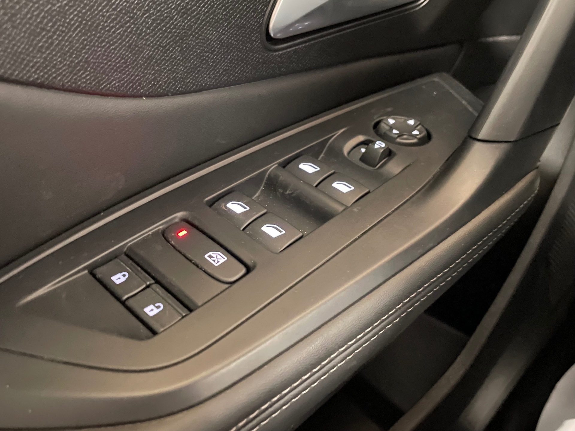 PEUGEOT 408 Hybrid 145 e-DCS6 Allure