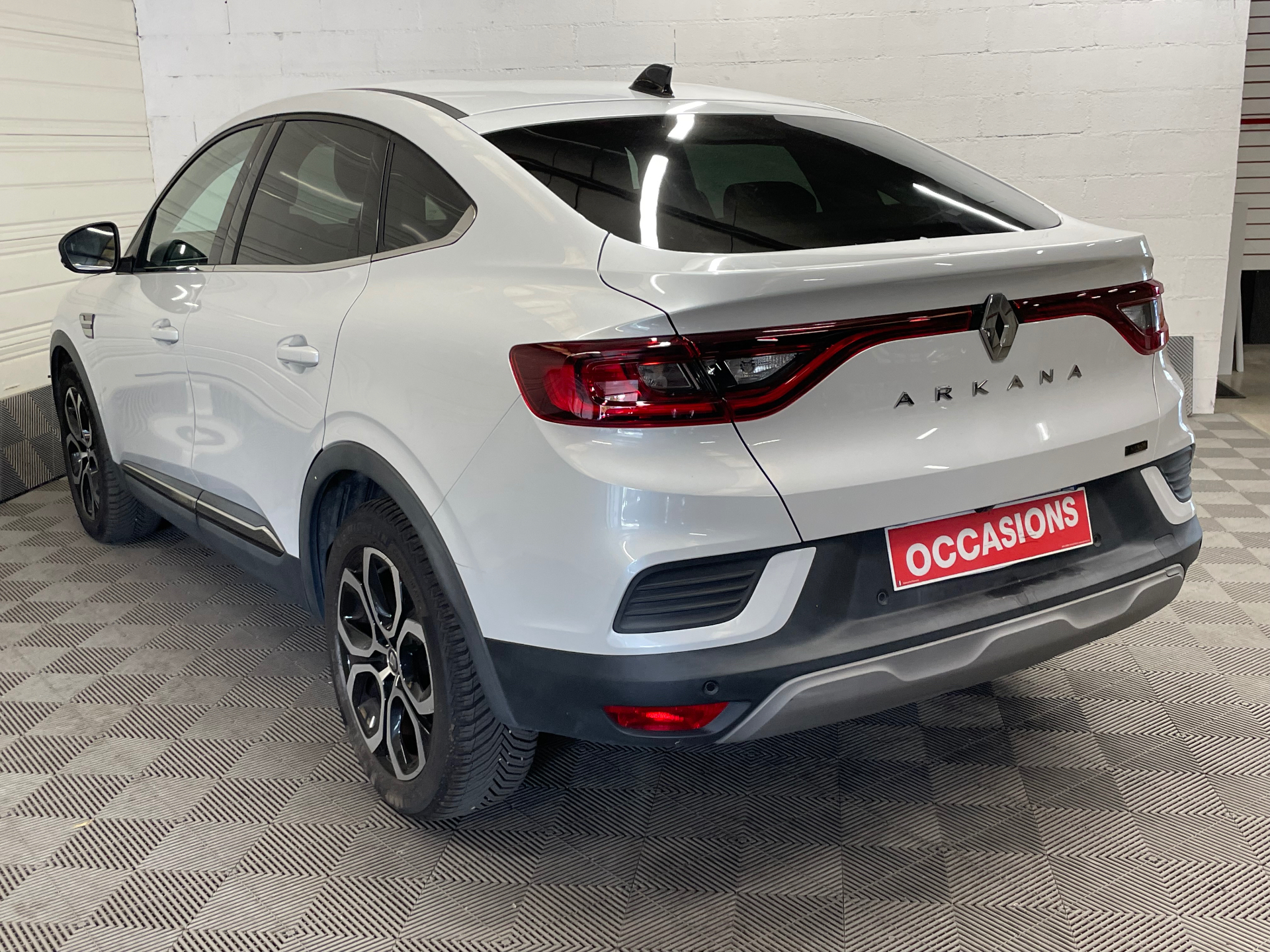 RENAULT ARKANA E-Tech hybride 145 - 22 Techno