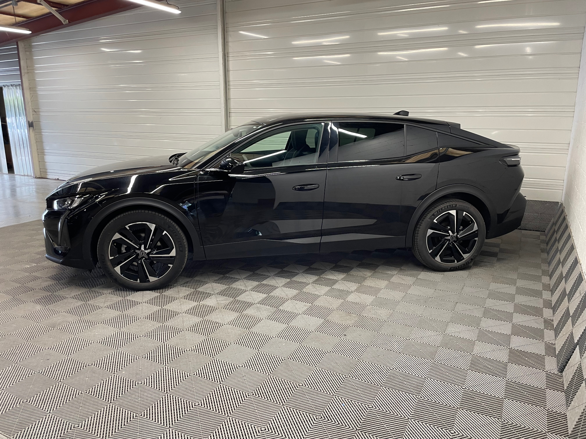 PEUGEOT 408 Hybrid 145 e-DCS6 Allure