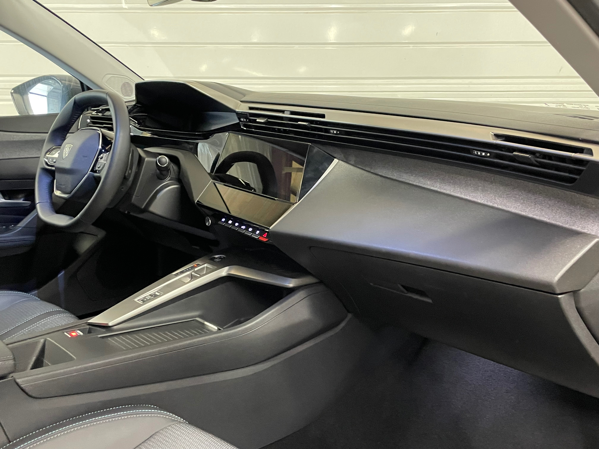 PEUGEOT 308 Hybrid 136 e-DCS6 Allure