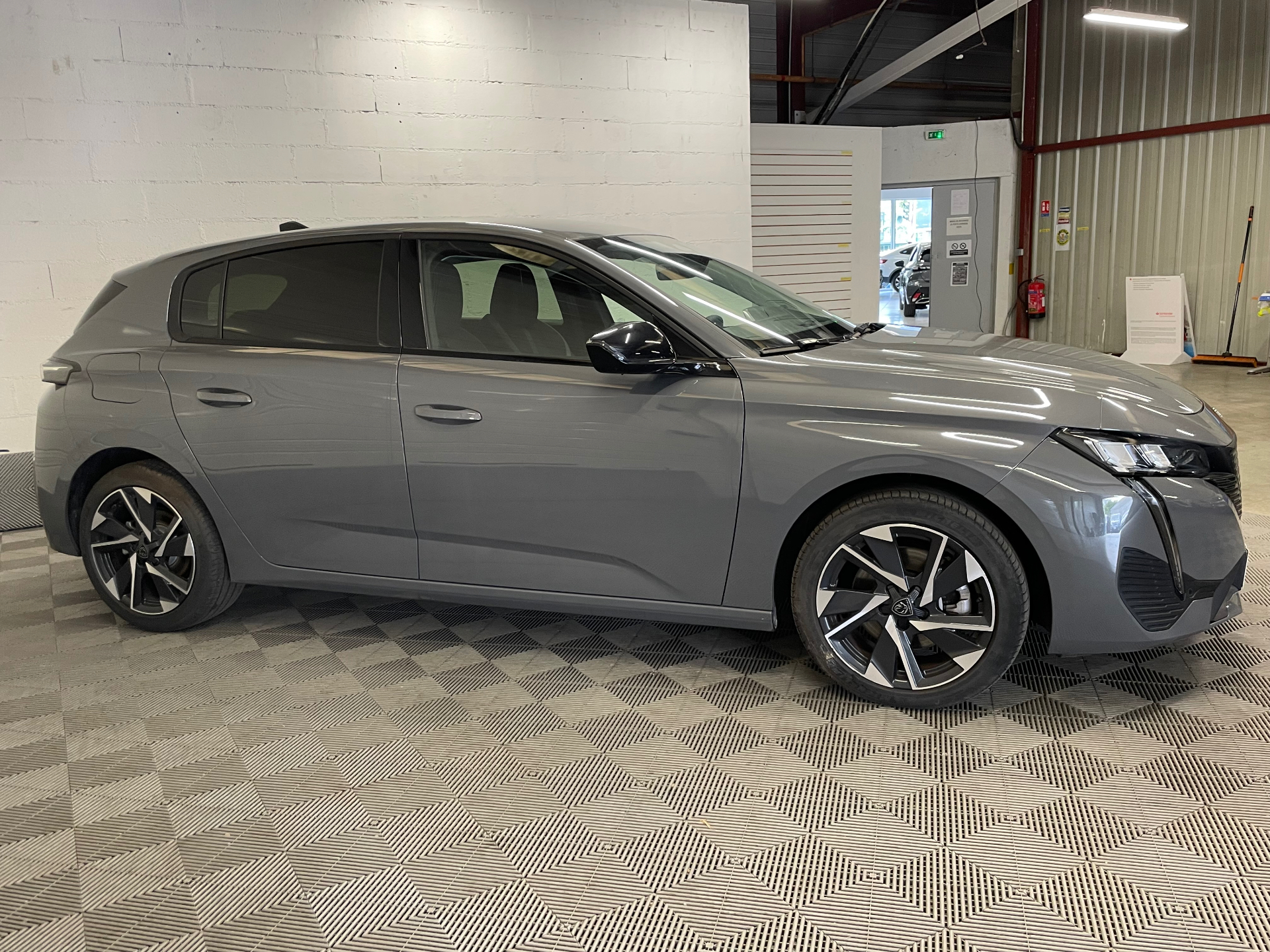 PEUGEOT 308 Hybrid 136 e-DCS6 Allure