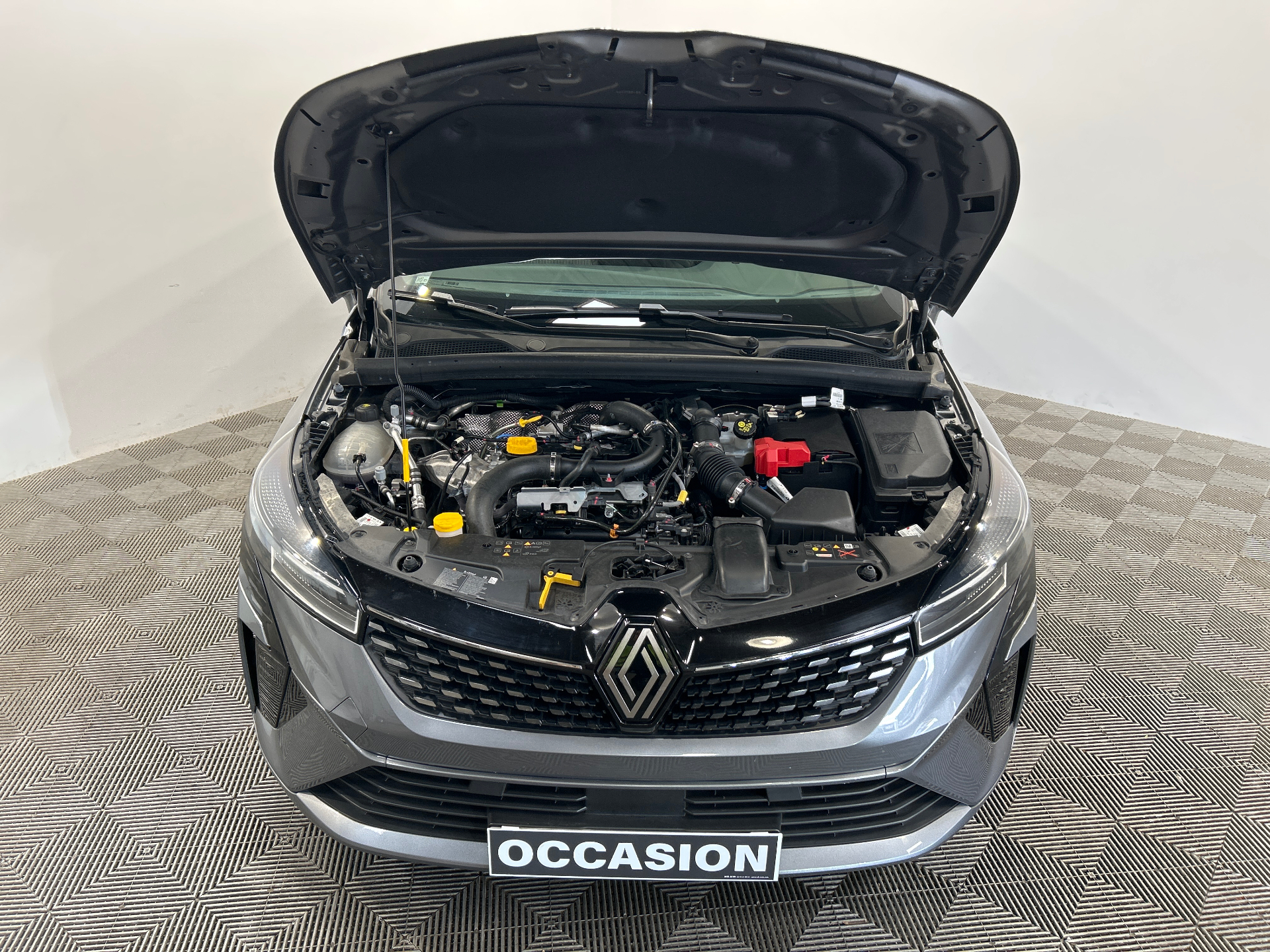 RENAULT CLIO V Techno 90 tce — expertise