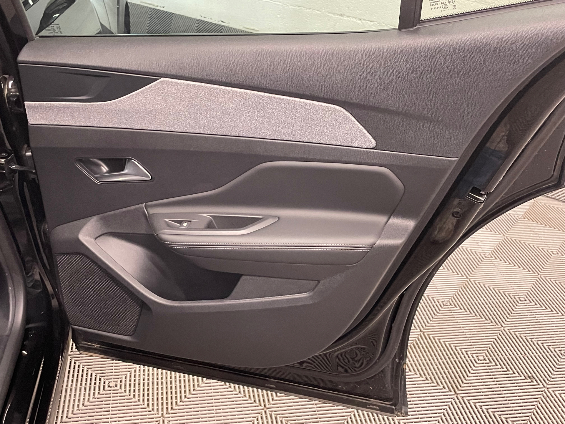 PEUGEOT 408 Hybrid 145 e-DCS6 Allure