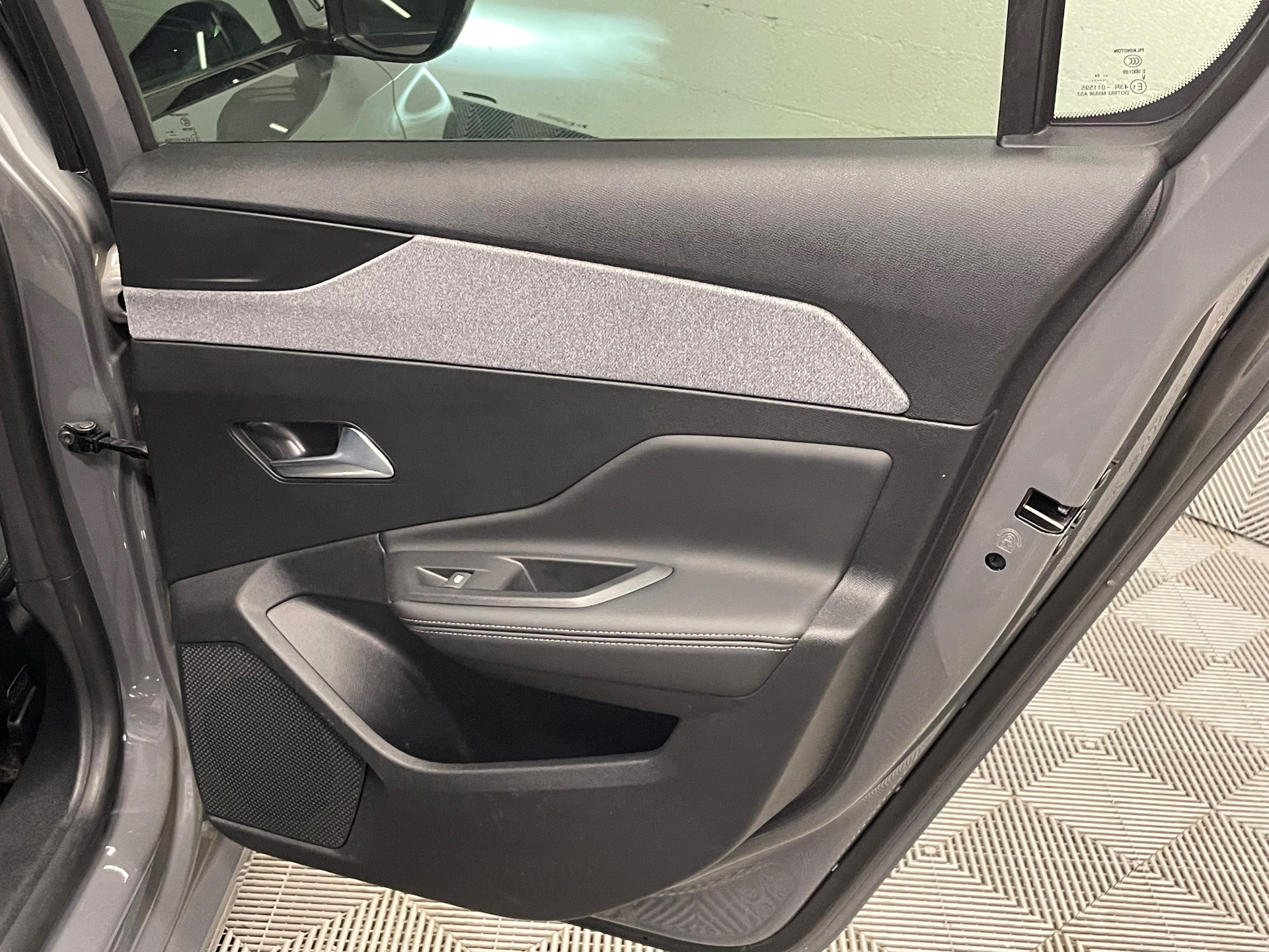 PEUGEOT 308 Hybrid 136 e-DCS6 Allure