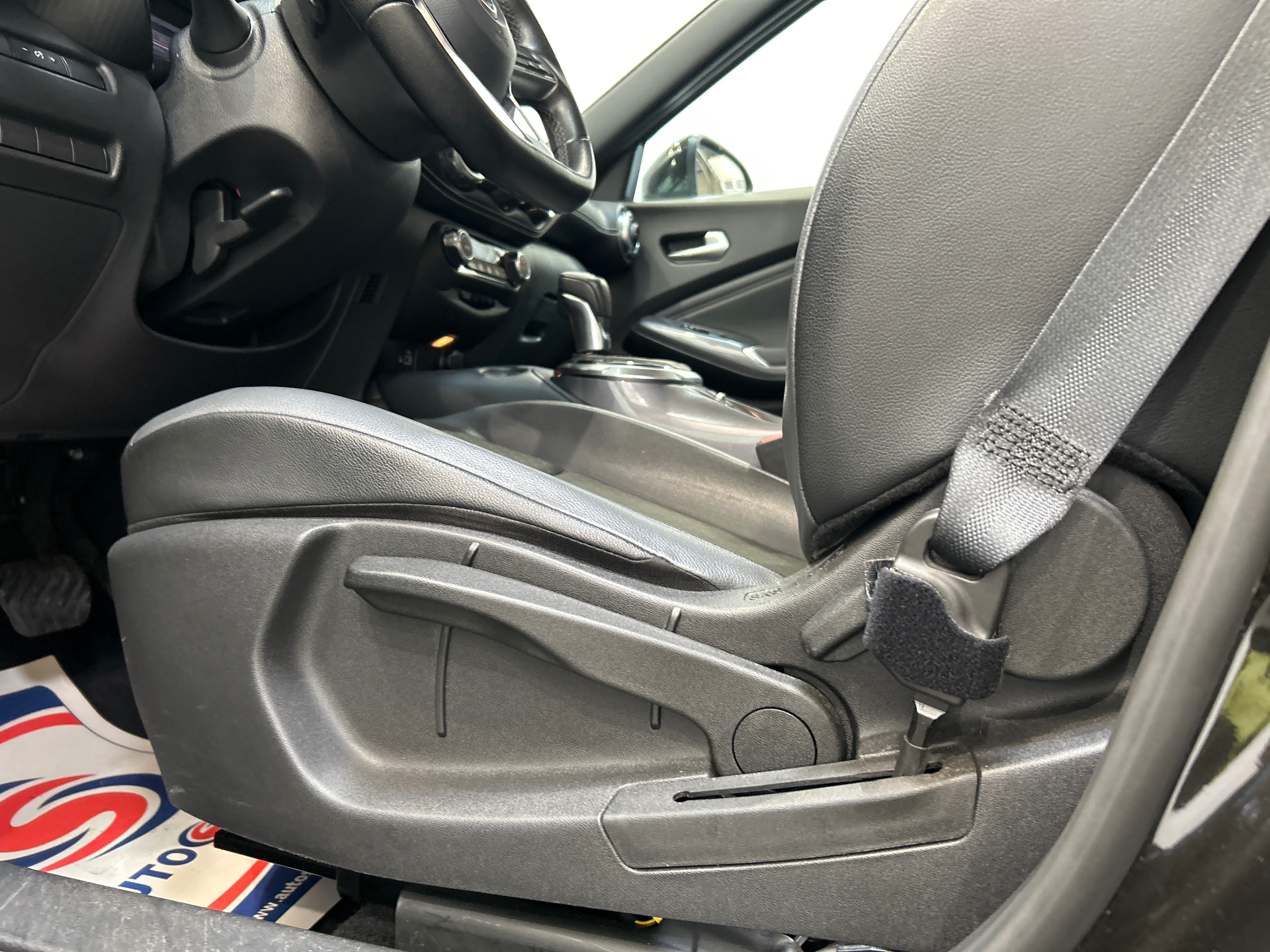 NISSAN JUKE 2022.5 DIG-T 114 DCT7 N-Connecta
