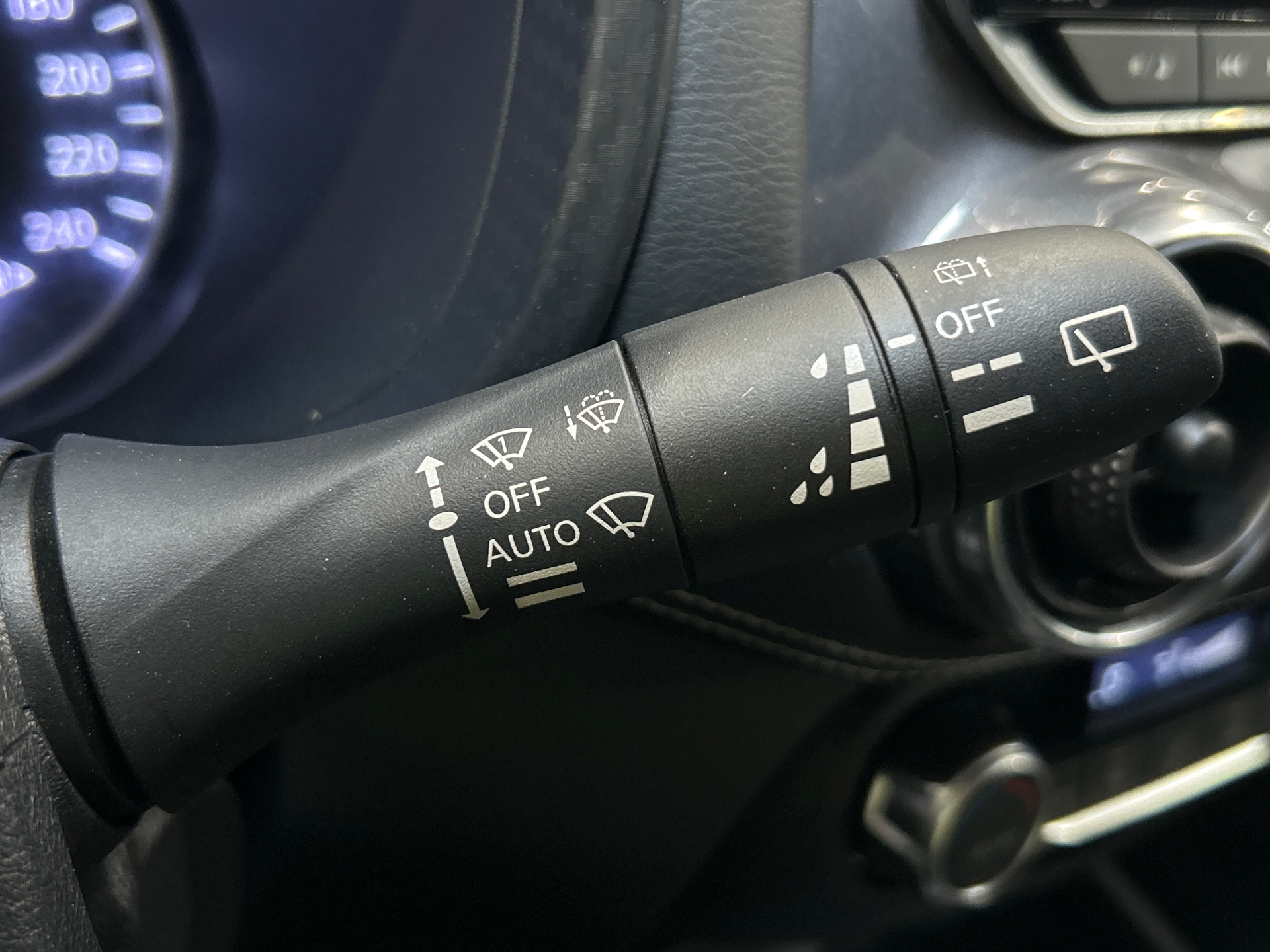NISSAN JUKE 2022.5 DIG-T 114 DCT7 N-Connecta