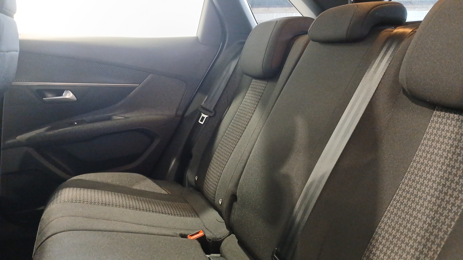 PEUGEOT 3008 BlueHDi 130ch S&S EAT8 Active Pack