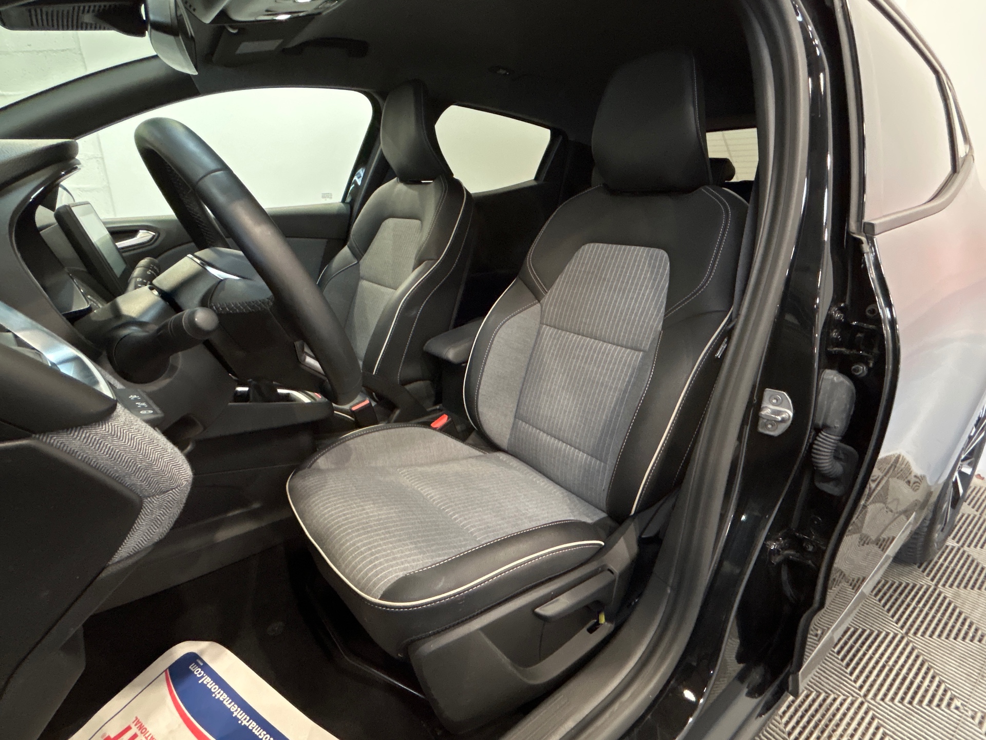 RENAULT CLIO V Techno 90 tce