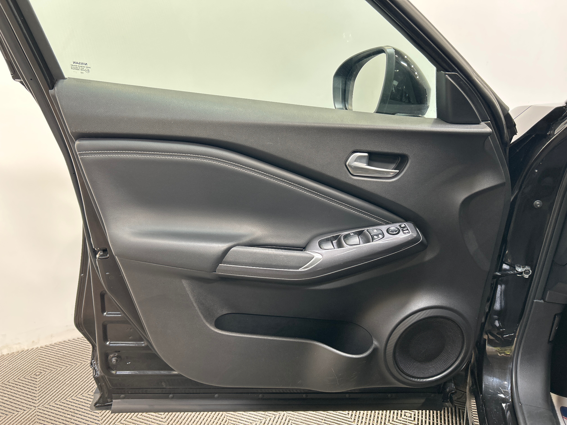 NISSAN JUKE 2022.5 DIG-T 114 DCT7 N-Connecta