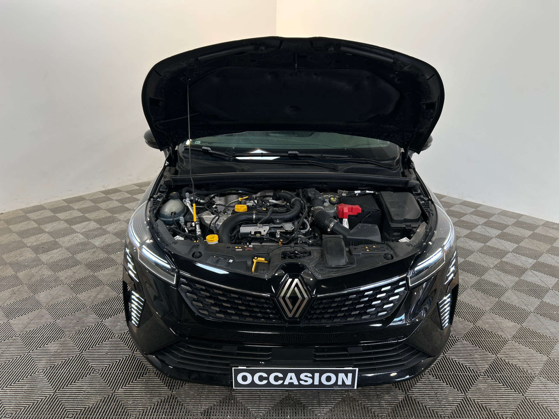 RENAULT CLIO V techno 90 tce — expertise
