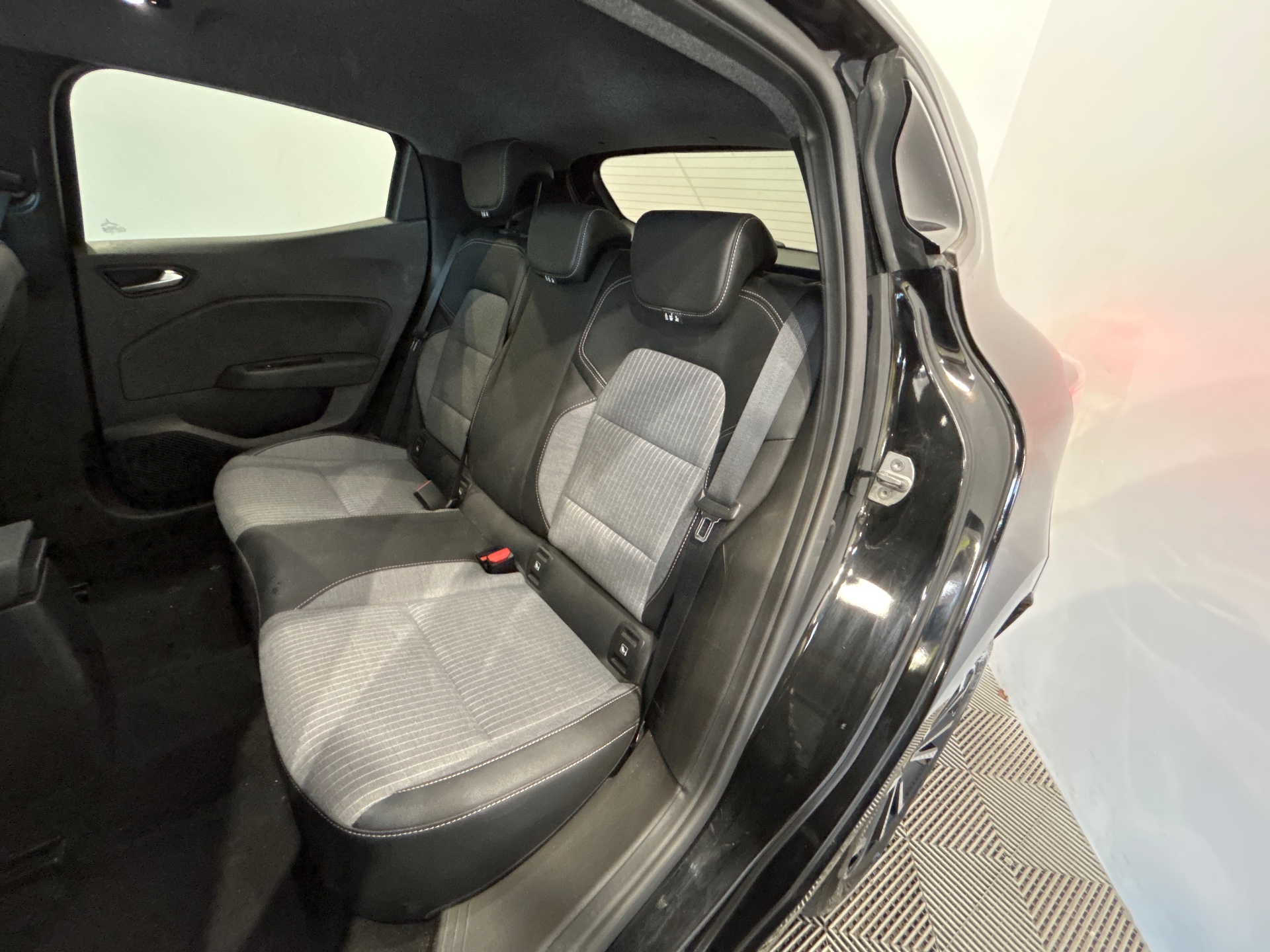 RENAULT CLIO V techno 90 tce