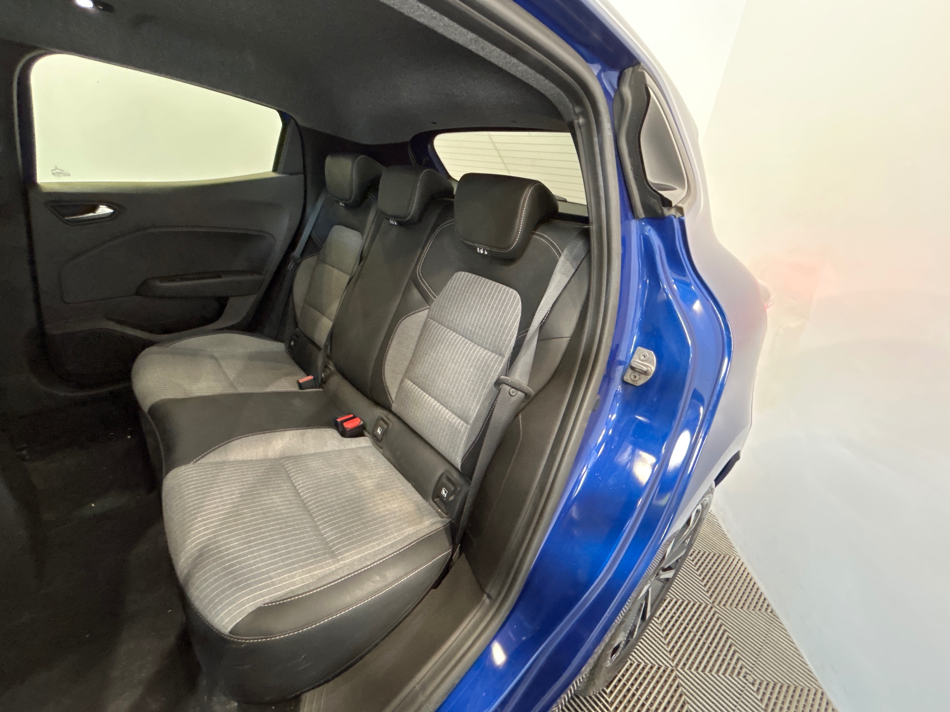 RENAULT CLIO V techno 90 tce