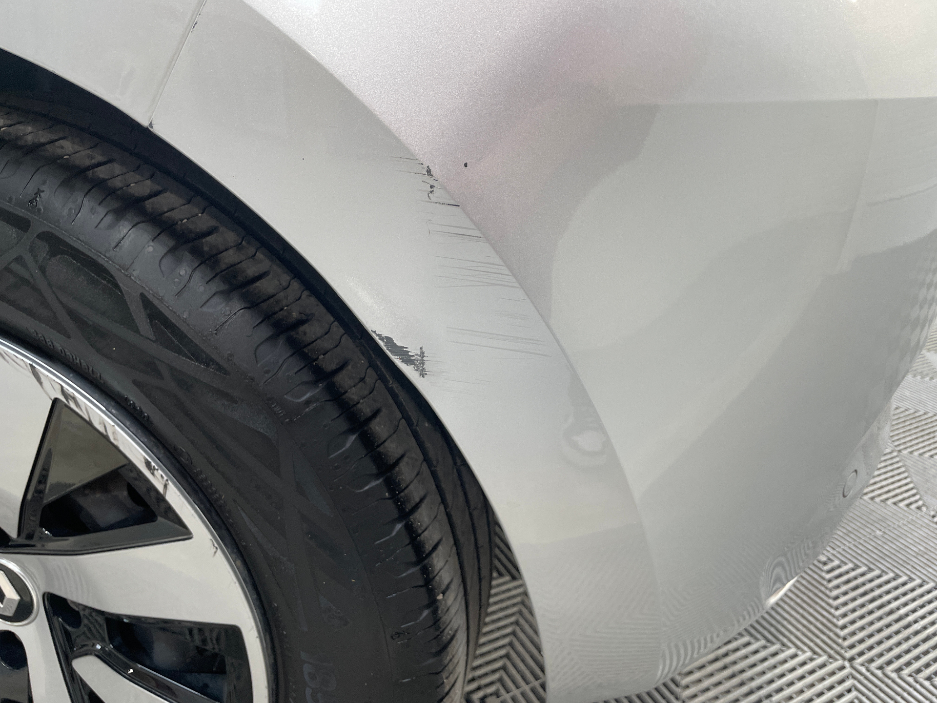 RENAULT CLIO V E-Tech full hybrid 145 Evolution — expertise
