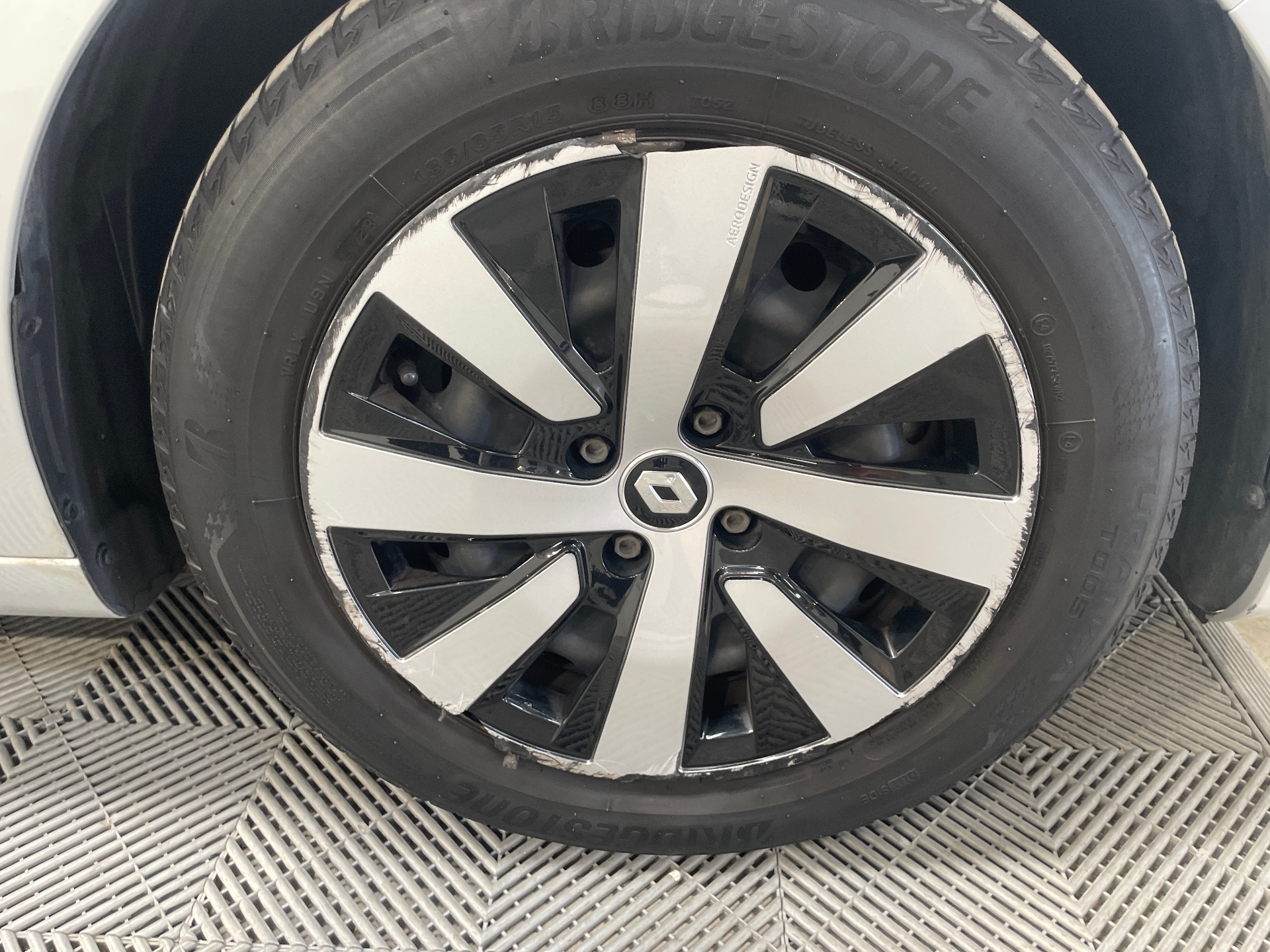 RENAULT CLIO V E-Tech full hybrid 145 Evolution — expertise