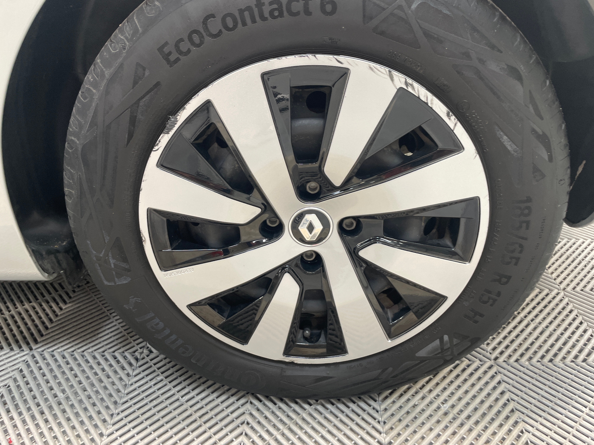 RENAULT CLIO V E-Tech full hybrid 145 Evolution — expertise