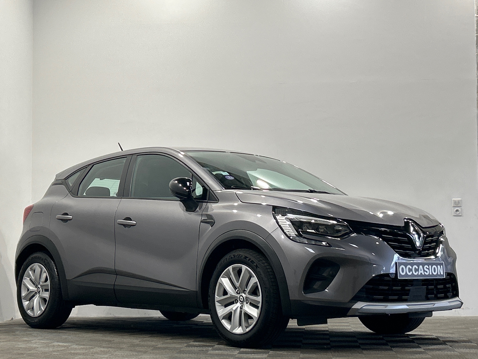RENAULT CAPTUR TCe 100 GPL - 21 Business