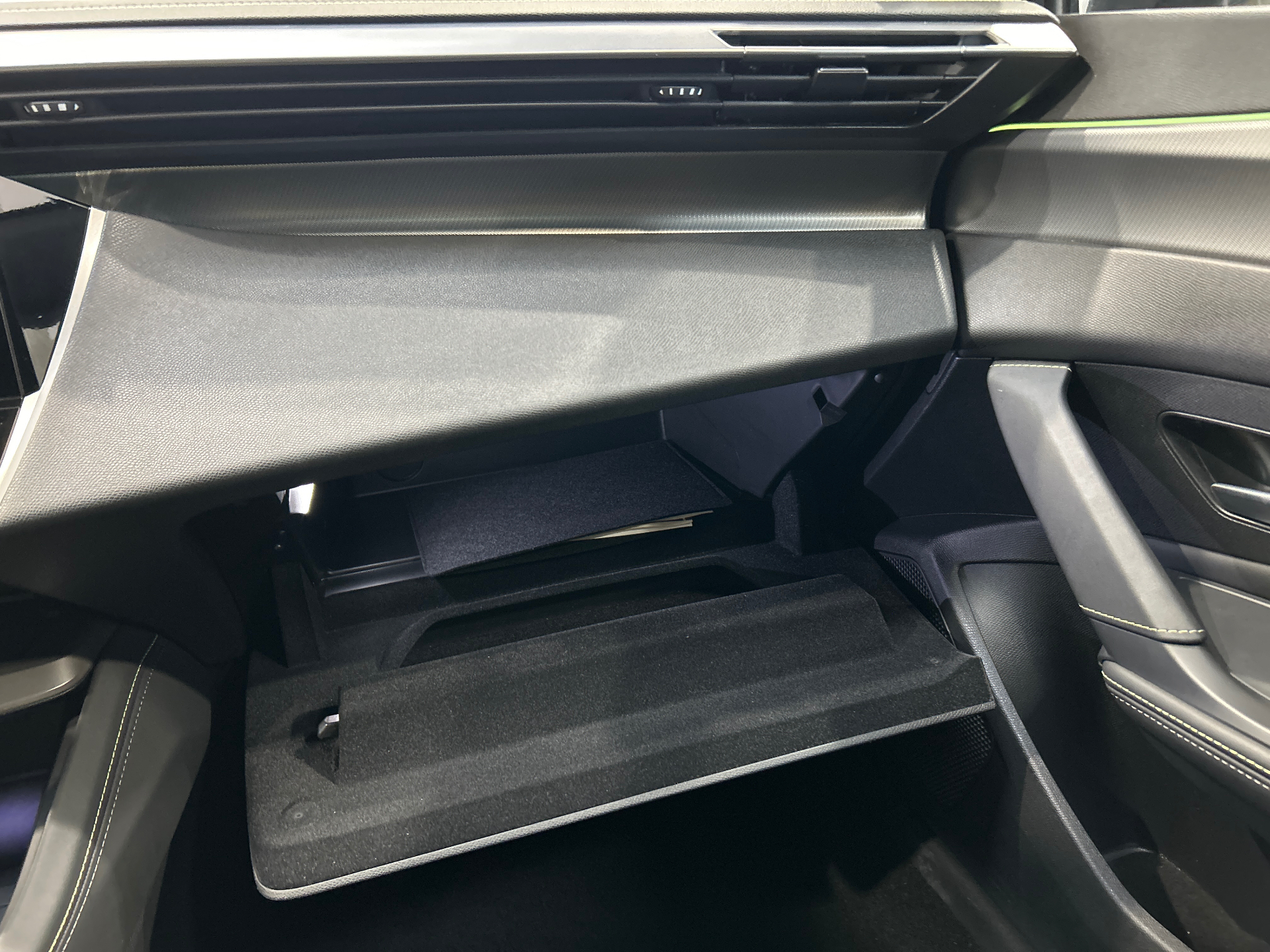 PEUGEOT 308 SW GT Hybrid 145 ch e-DCS6