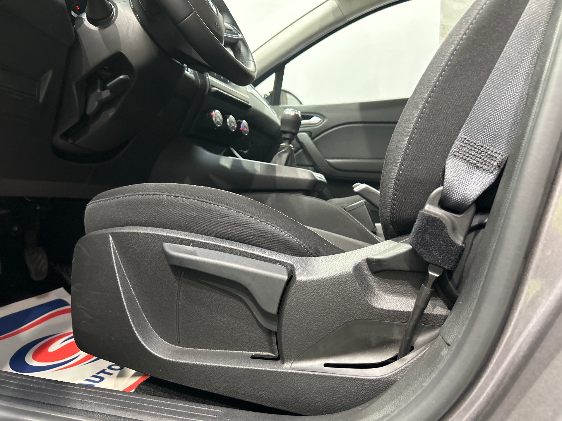 RENAULT CAPTUR TCe 100 GPL - 21 Business
