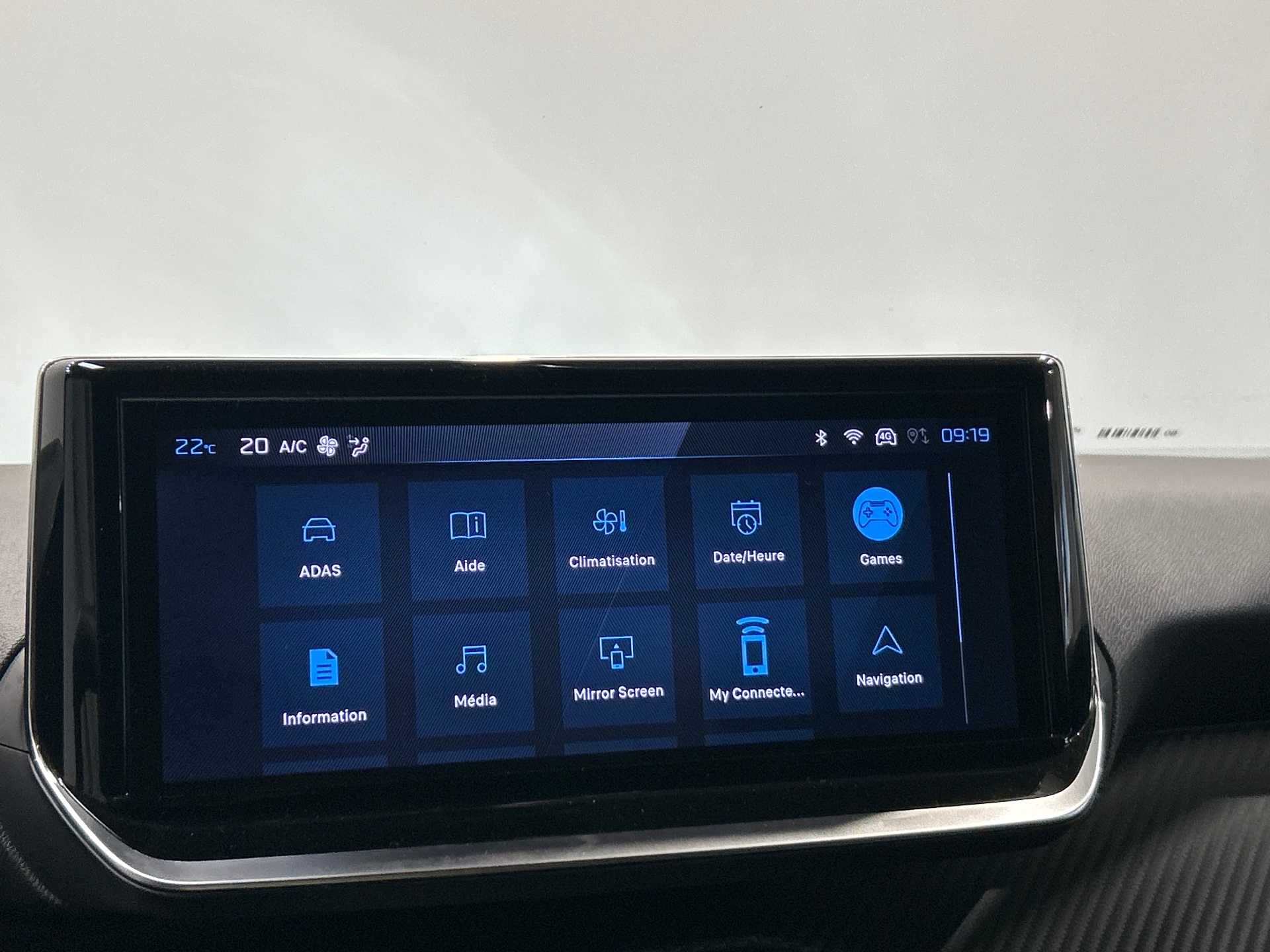PEUGEOT 2008 Allure 100 ch BVM6