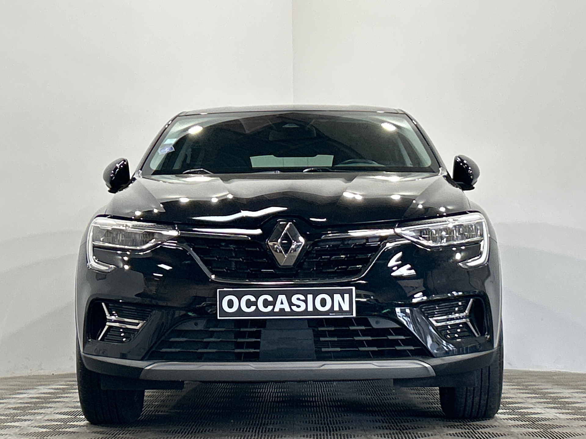 RENAULT ARKANA E-Tech 145 Business