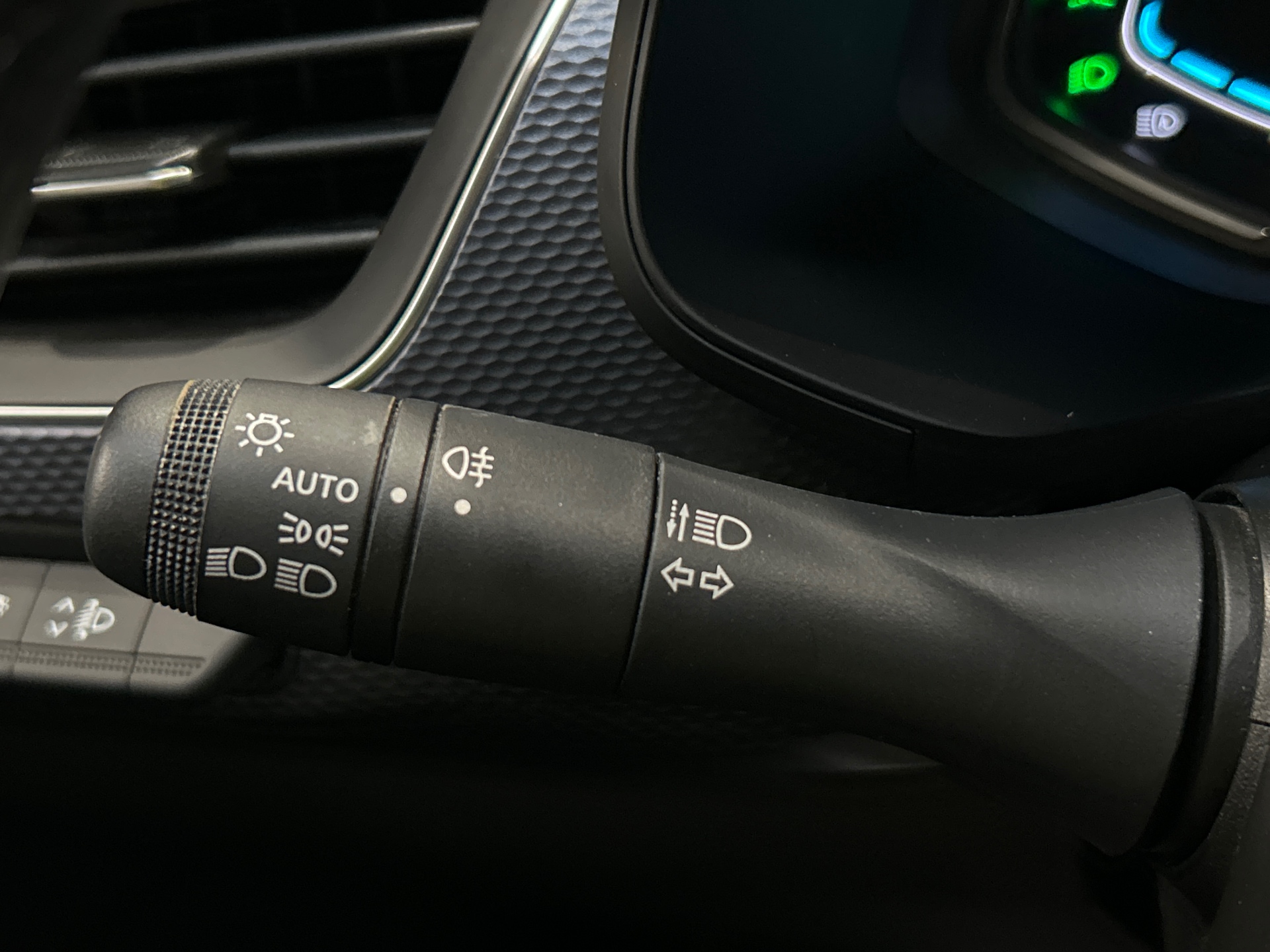 RENAULT ARKANA E-Tech 145 Business