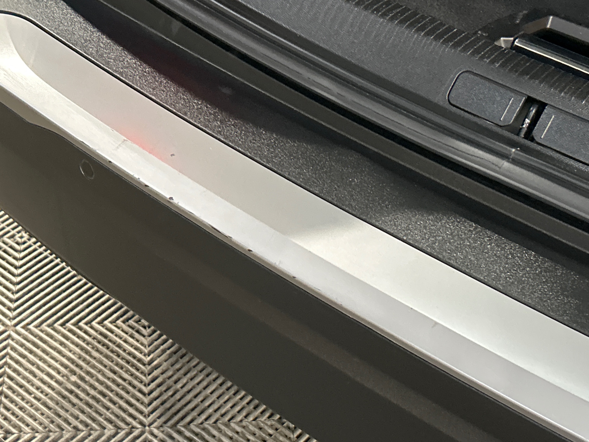 PEUGEOT 2008 Allure 100 ch BVM6 — expertise