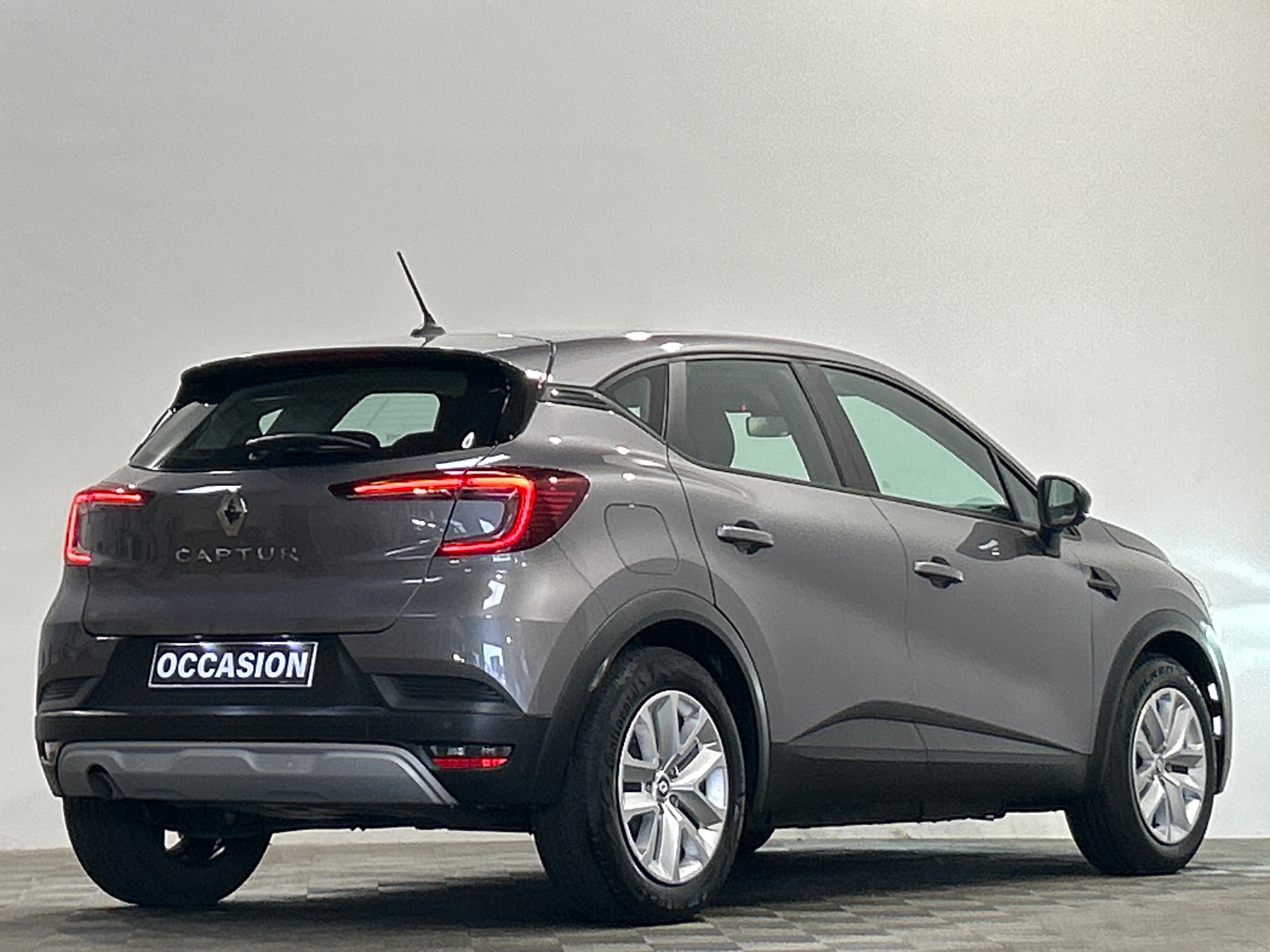 RENAULT CAPTUR TCe 100 GPL - 21 Business