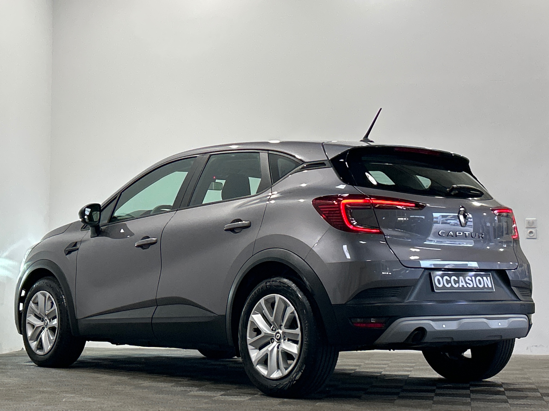RENAULT CAPTUR TCe 100 GPL - 21 Business