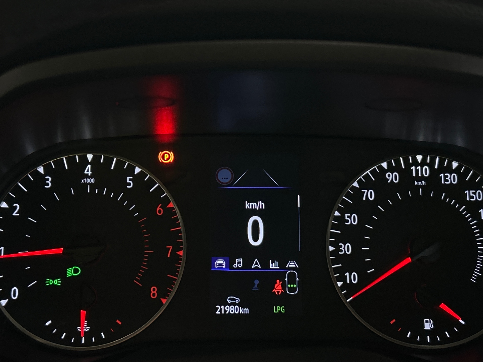 RENAULT CAPTUR TCe 100 GPL - 21 Business
