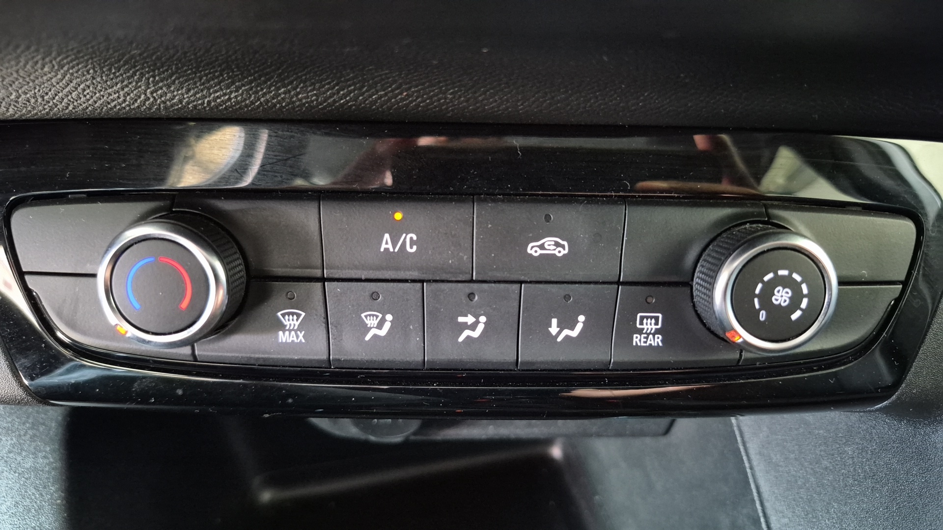OPEL CORSA Business 1.5 Diesel 100ch