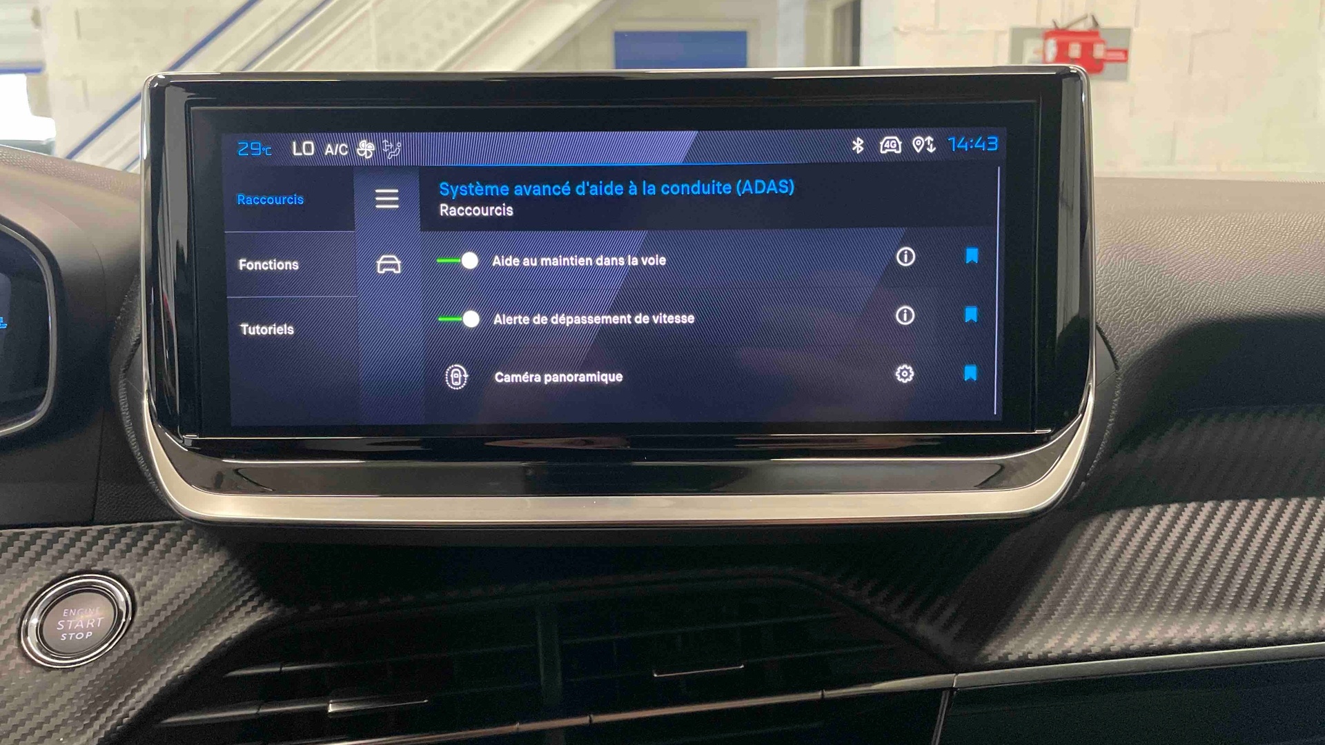 PEUGEOT 2008 Hybrid 145 e-DCS6 Allure