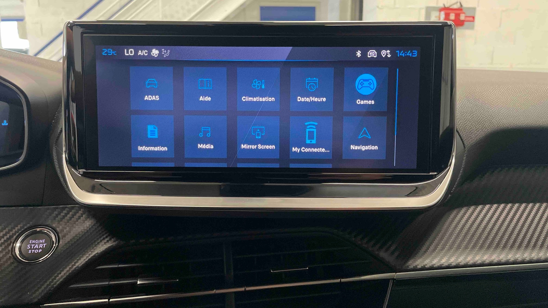 PEUGEOT 2008 Hybrid 145 e-DCS6 Allure