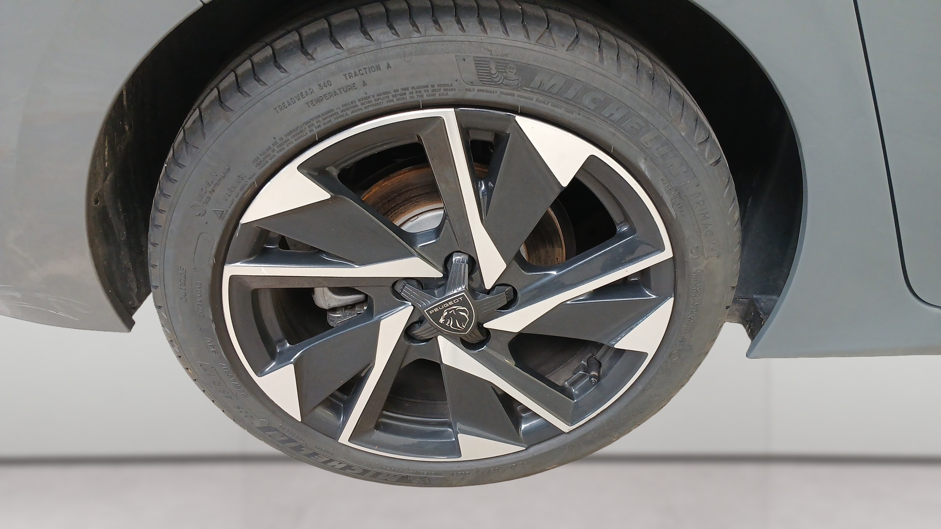 PEUGEOT 308 Allure BlueHDI 130 ch S&S EAT8 — expertise