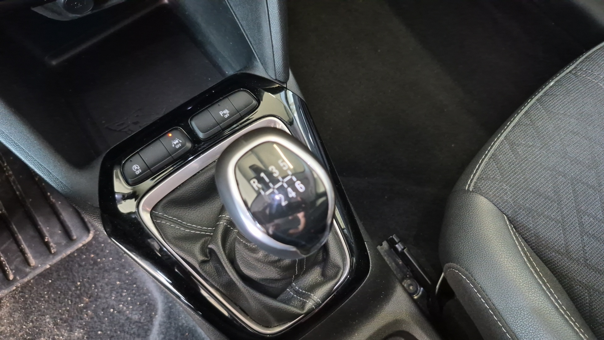 OPEL CORSA Business 1.5 Diesel 100ch
