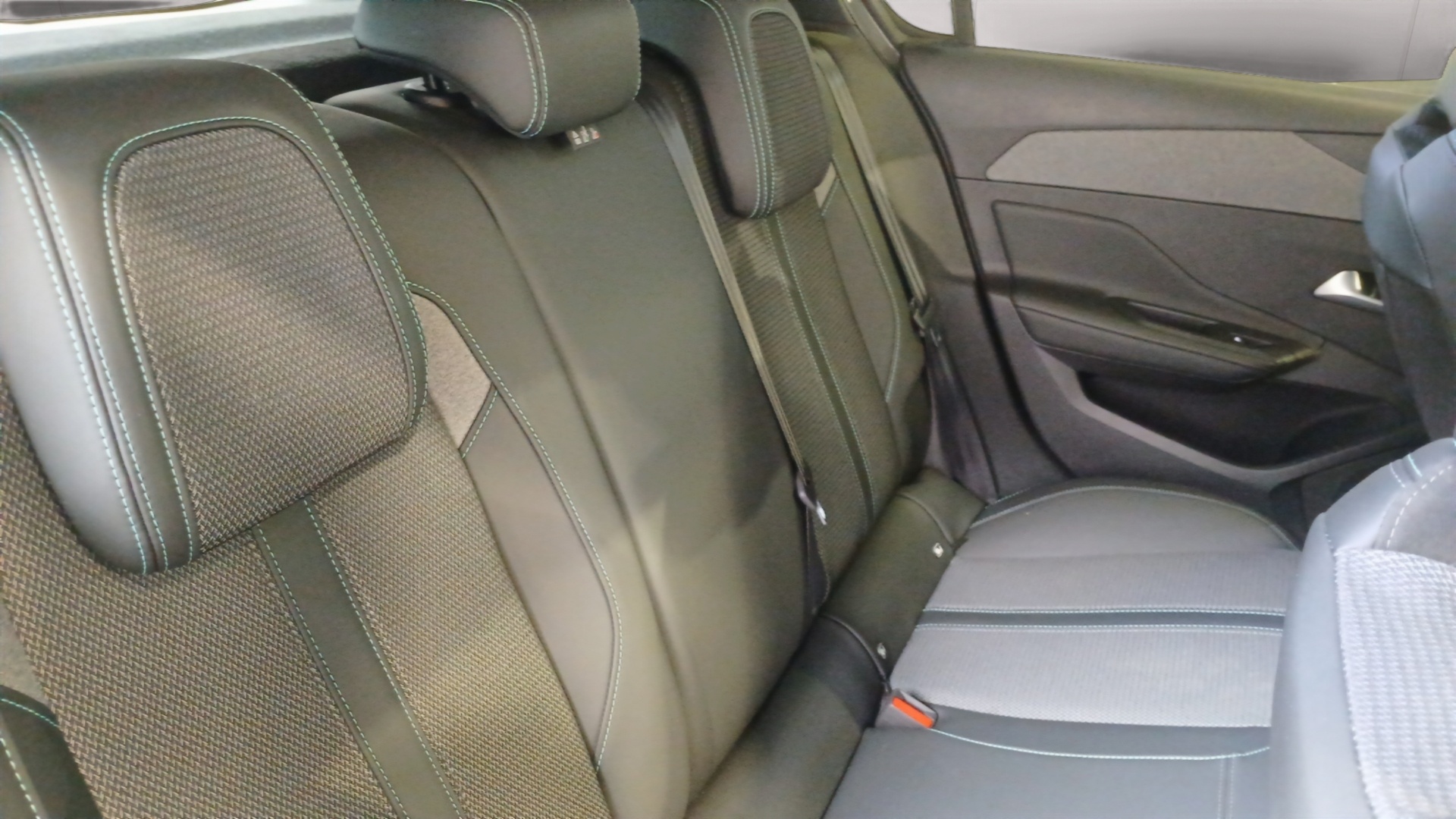 PEUGEOT 308 Allure BlueHDI 130 ch S&S EAT8