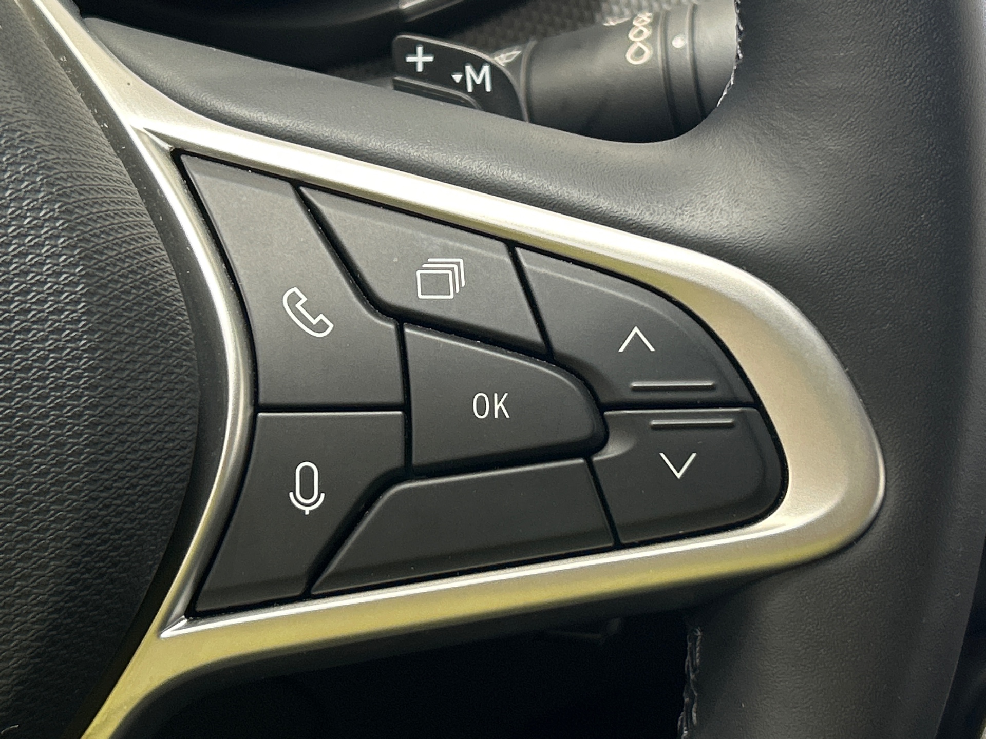 RENAULT ARKANA mild hybrid 140 EDC GSR2 Techno