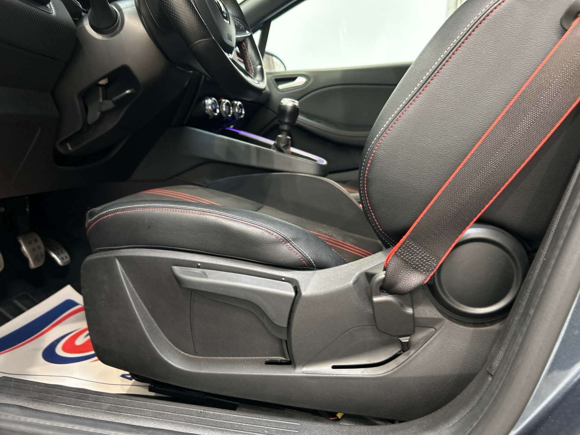RENAULT CLIO V R.S. Line TCe 140