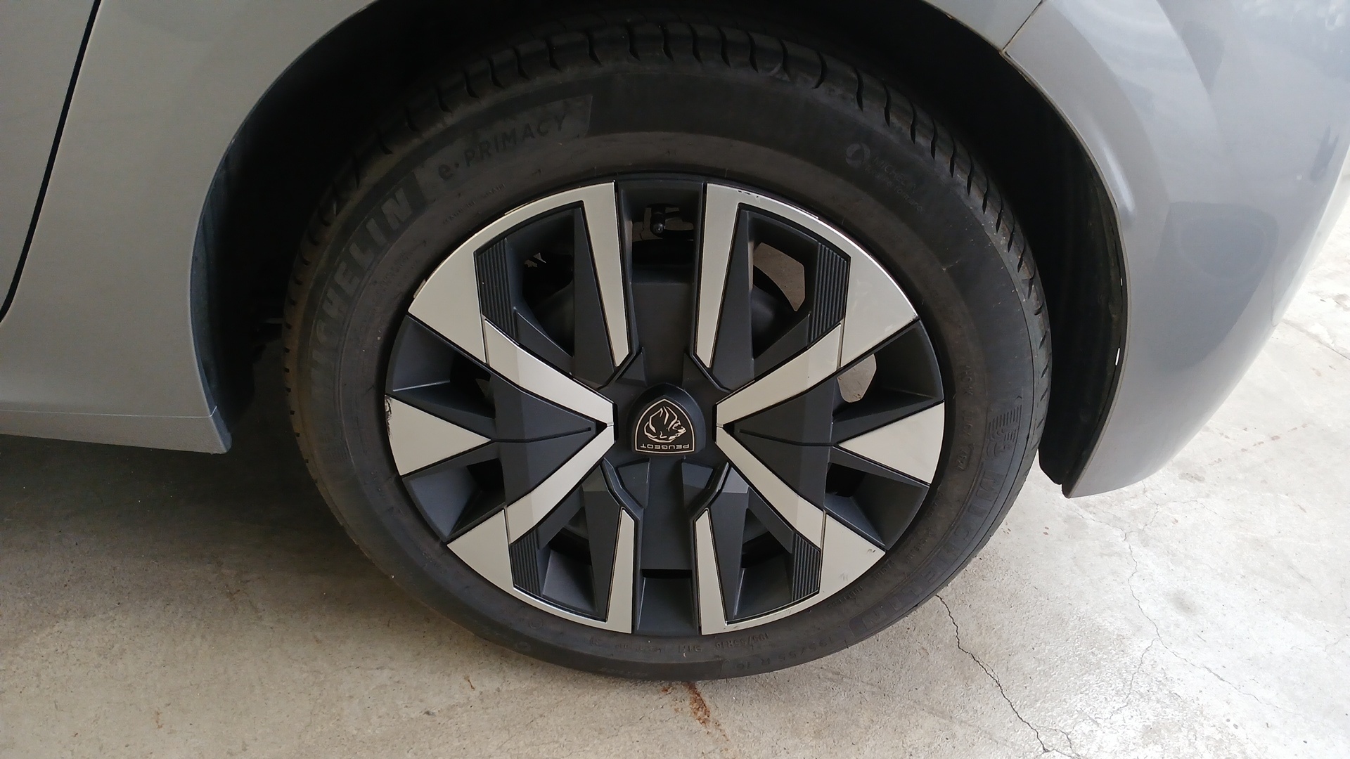 PEUGEOT 208 Style 100 ch BVM6 — expertise
