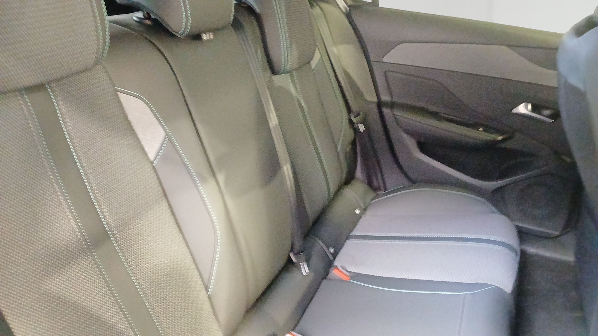 PEUGEOT 308 Allure BlueHDI 130 ch S&S EAT8